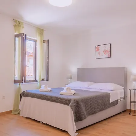 Casa Arx